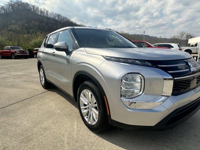 2026 Mitsubishi Outlander ES S-AWC