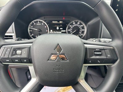 2026 Mitsubishi Outlander ES S-AWC
