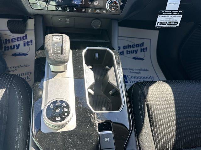 2026 Mitsubishi Outlander ES S-AWC