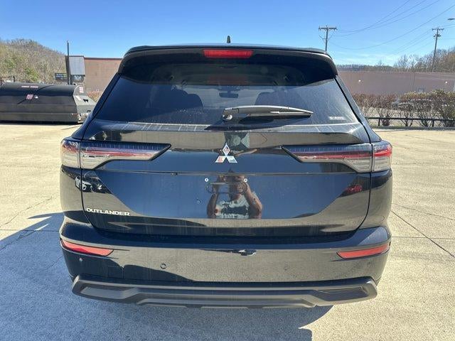 2026 Mitsubishi Outlander ES S-AWC