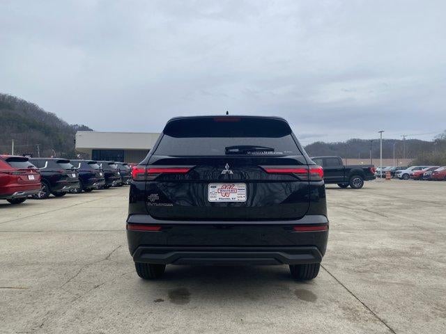 2026 Mitsubishi Outlander ES S-AWC