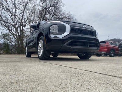 2026 Mitsubishi Outlander ES S-AWC