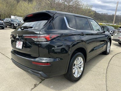 2026 Mitsubishi Outlander ES S-AWC