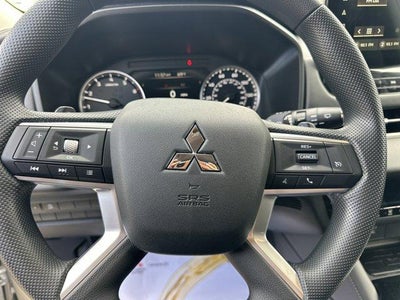 2026 Mitsubishi Outlander ES S-AWC