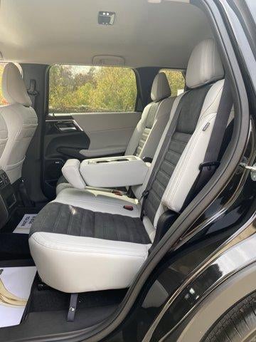 2025 Mitsubishi Outlander SE S-AWC