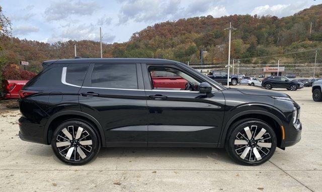 2025 Mitsubishi Outlander SE S-AWC