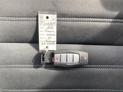 2025 Mitsubishi Outlander SE S-AWC