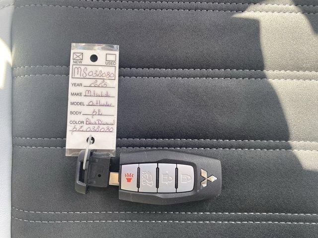 2025 Mitsubishi Outlander SE S-AWC