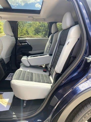 2025 Mitsubishi Outlander SE S-AWC