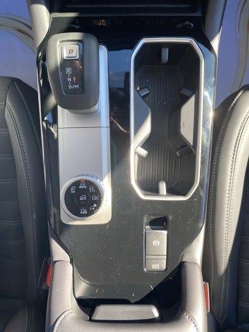 2025 Mitsubishi Outlander SE S-AWC