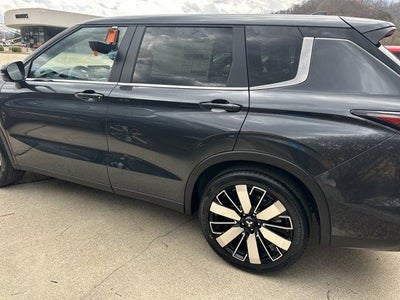 2026 Mitsubishi Outlander SE S-AWC