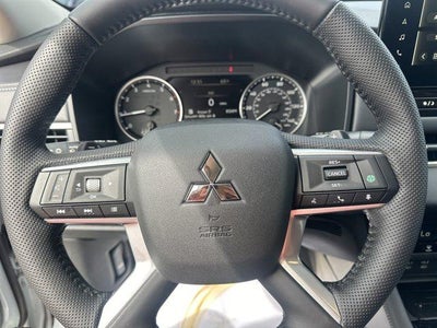 2026 Mitsubishi Outlander SE S-AWC