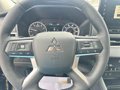 2026 Mitsubishi Outlander SE S-AWC