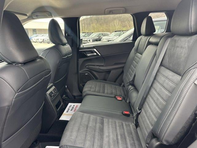 2026 Mitsubishi Outlander SE S-AWC