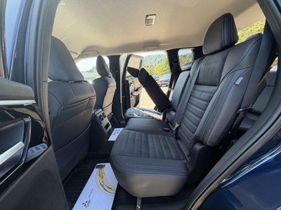 2026 Mitsubishi Outlander SE S-AWC