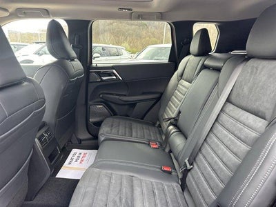 2026 Mitsubishi Outlander SE S-AWC