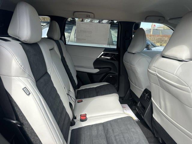 2026 Mitsubishi Outlander SE S-AWC