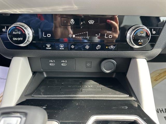 2026 Mitsubishi Outlander SE S-AWC