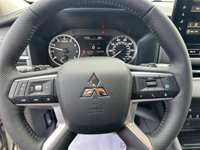 2026 Mitsubishi Outlander SE S-AWC