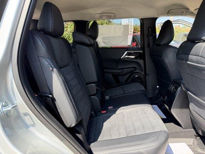 2026 Mitsubishi Outlander SE S-AWC