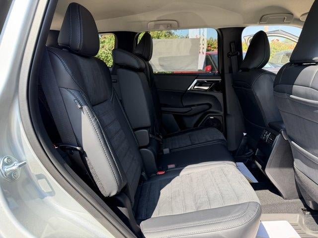 2026 Mitsubishi Outlander SE S-AWC