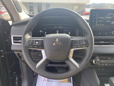 2026 Mitsubishi Outlander SE S-AWC