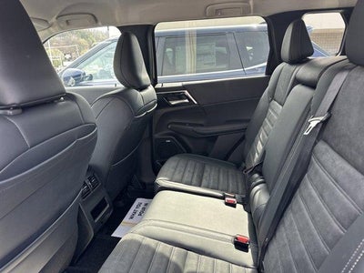 2026 Mitsubishi Outlander SE S-AWC