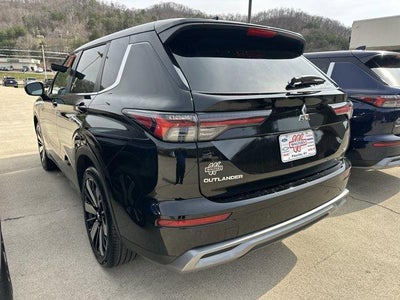 2026 Mitsubishi Outlander SE S-AWC