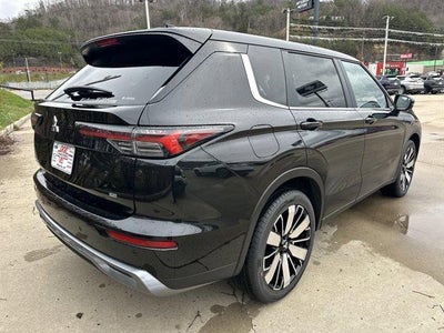 2026 Mitsubishi Outlander SE S-AWC