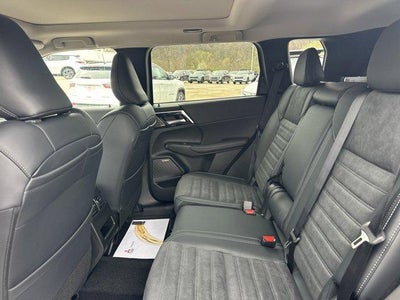 2026 Mitsubishi Outlander SE S-AWC