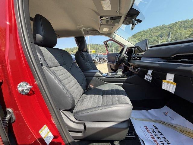 2026 Mitsubishi Outlander SE S-AWC