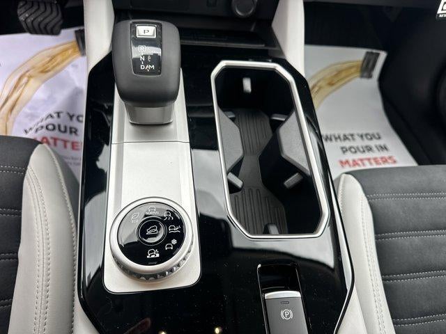 2026 Mitsubishi Outlander SE S-AWC