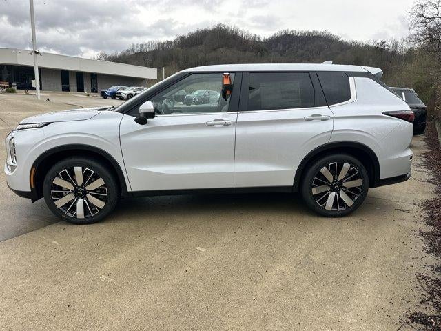 2026 Mitsubishi Outlander SE S-AWC