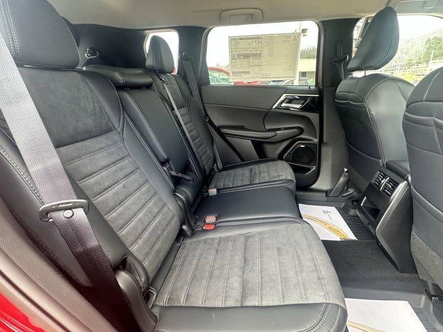 2026 Mitsubishi Outlander SE S-AWC
