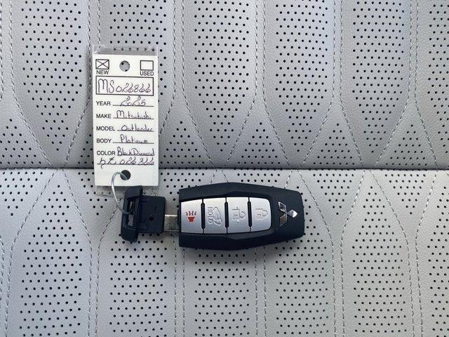 2025 Mitsubishi Outlander Platinum Edition S-AWC