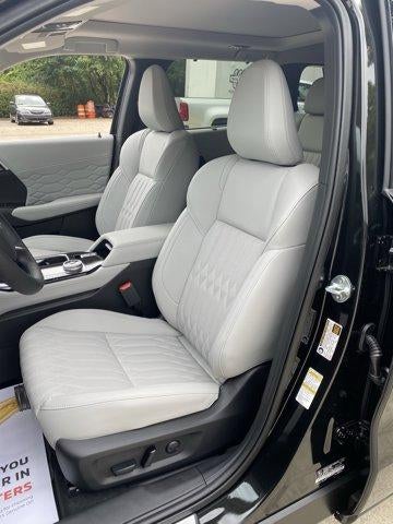 2025 Mitsubishi Outlander Platinum Edition S-AWC