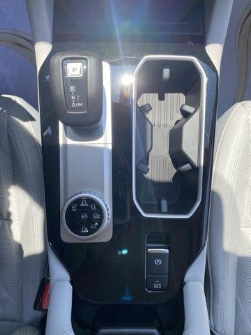 2025 Mitsubishi Outlander Platinum Edition S-AWC