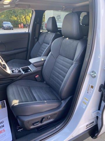 2025 Mitsubishi Outlander Plug-In Hybrid SE S-AWC