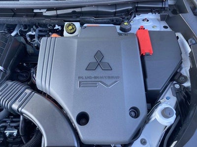 2025 Mitsubishi Outlander Plug-In Hybrid SE S-AWC