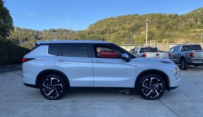 2025 Mitsubishi Outlander Plug-In Hybrid SE S-AWC