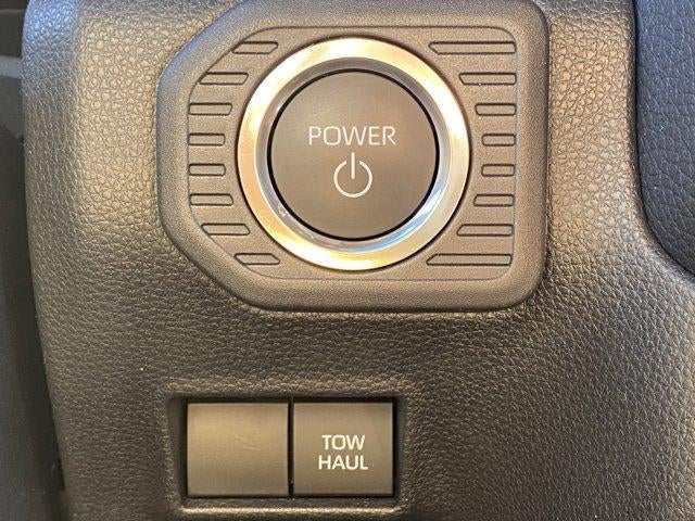 2025 Toyota Land Cruiser 4WD (GS)