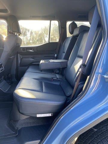 2025 Toyota Land Cruiser 4WD (GS)