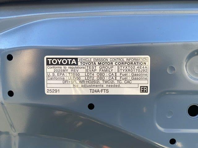 2025 Toyota Land Cruiser 4WD (GS)