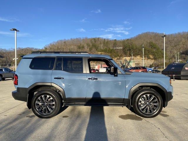 2025 Toyota Land Cruiser 4WD (GS)