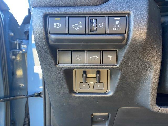 2025 Toyota Land Cruiser 4WD (GS)