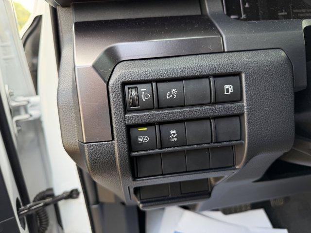 2025 Toyota 4Runner SR5 4WD (Natl)