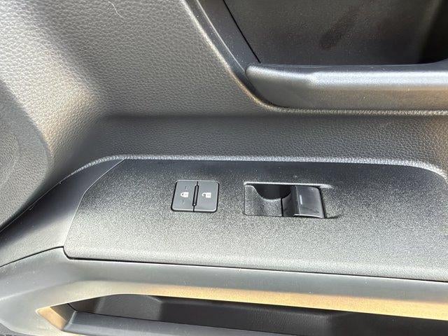 2025 Toyota 4Runner SR5 4WD (Natl)