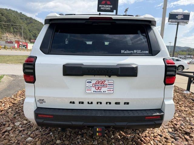 2025 Toyota 4Runner SR5 4WD (Natl)