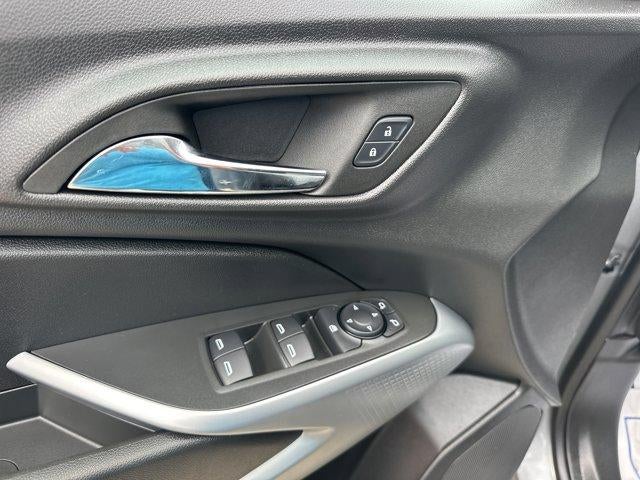 2024 Chevrolet Trax FWD 4dr LS