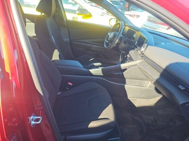 2025 Hyundai ELANTRA SEL Sport IVT